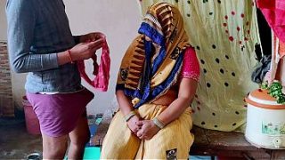 भड़कीली पड़ोसन भाभी की गर्म चुदाई
