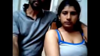 Pasangan Desi doyan pamer bugil di depan kamera