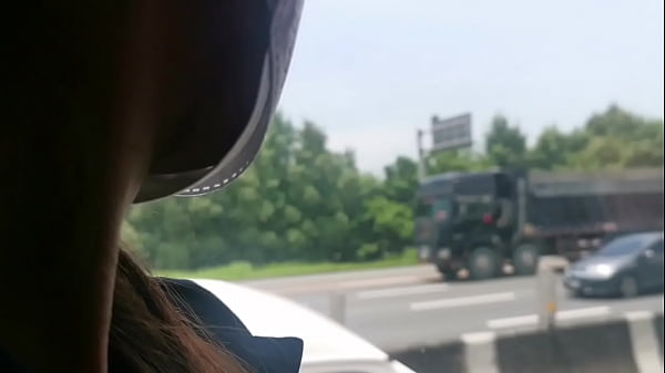 Pinay Ngentot di Bus Umum