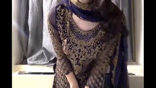 Selfie panas dari gadis India