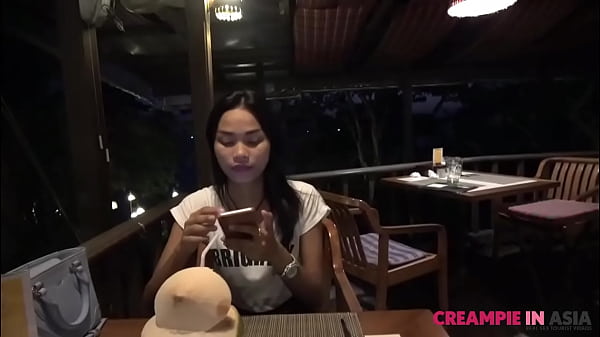 Gadis Thailand muda ditumpahi sperma tanpa sensor
