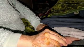 مشهد حميم من منظور صديقتي الإماراتية في أول تجربة شرجية عربية