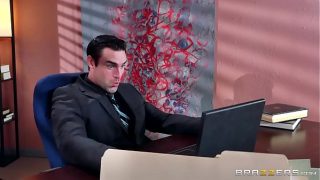 Ava Riley Ngewe di Kantor, Tontonan Montok Bikin Muncrat