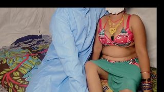 Sasur ne bahu ko baby doll dress gift karke chod diya, Christmas ki raat full maza liya, gand faad chudai aur oral sex ki kahani.