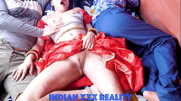Ngocok kontol ibu tiri India sama anak tiri di film XXX Hindi