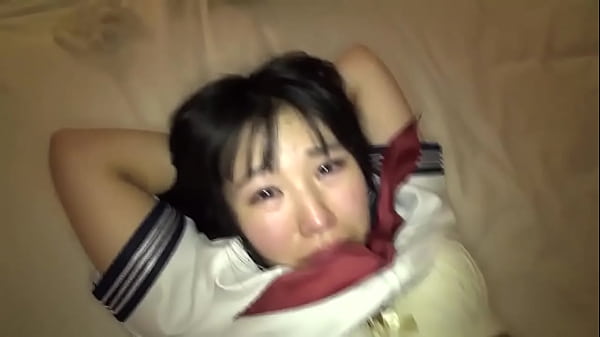 Gadis Asia yang Menggoda dengan Nomor 5031