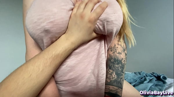 Tonton Bokep Bareng Kakak Tiri, Lalu Ngentot Sampai Puas – Olivia Bay