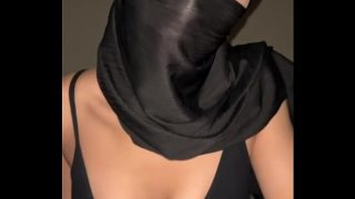 Arab, Muslim, Hijabo, payudara montok bikin makin liar.