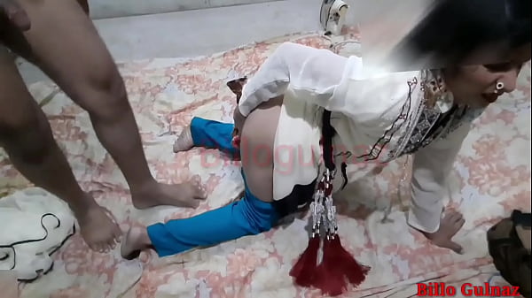 Pasangan Desa India Panas Bercinta, Video Desi Berbahasa Hindi dengan Audio Menggairahkan