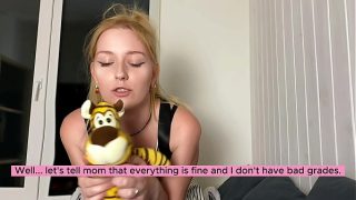 Gadis remaja kasih blowjob dan ngentot ayah tiri karena nilai jelek
