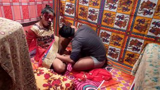 Nafsu Membara di Ranjang: Gairah Tak Terkendali Suami Istri India