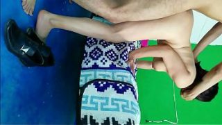 Relaciones íntimas con una madre soltera madura y adinerada en la intimidad del hogar