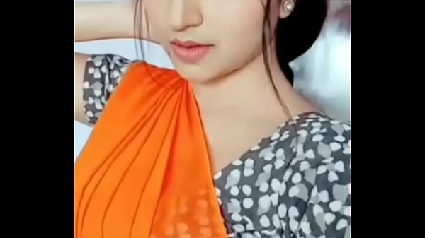 Tubuh Seksi Tamil yang Menggoda
