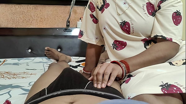 भारतीय जोड़े की रातों की गर्म सेक्स माराथन, देसी अश्लील हिंदी एक्शन