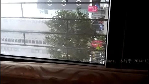 浩哥饭局上操了闺蜜的骚逼