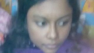 Anak kuliahan desi kontol kecil ngentot ibu-ibu bersuami