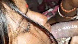Bhojpuri pembantu hisap kontol rekaman MMS