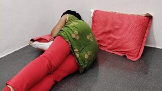 Brengsek, kakak sendiri dikerjain lubang pantatnya di video bokep Tamil.