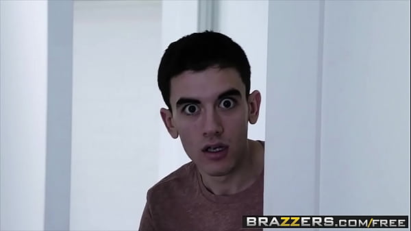 Nonton Trailer Hot Brazzers – Moms Berkuasa – Kendall Woods & Nino Polla, Pas Lagi Enak-enaknya