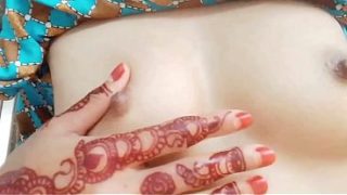 Cewek Asia, siap dimanjain dan digoda sampai basah.