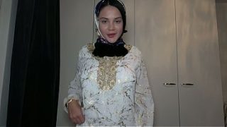 POV – Ngewein adik tiri muslimah cantik pake hijab, romantis bikin makin panas