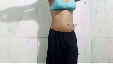 Viral! Kakak tiri India ngeseks di video