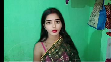 Malam pertama tetangga bhabhi India menungguku di balkon, video sex panas
