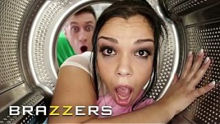 Brazzers – Cewek-Cewek Macet di Jalan, Akhirnya Ngewe Sampai Keras di Kompilasi Bintang-Bintang Terpanas Brazzers