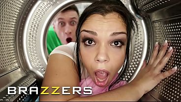 Brazzers – Cewek-Cewek Macet di Jalan, Akhirnya Ngewe Sampai Keras di Kompilasi Bintang-Bintang Terpanas Brazzers