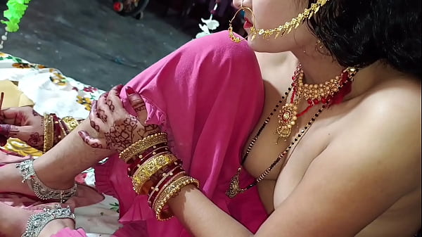 Malam pertama pasangan India, ngewe panas dengan suara Hindi yang jelas bikin makin greget.