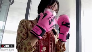 Desi Petarung UFC Cewek Pukulannya Bikin Mampus, Gaya Ahlinya Bikin Mampus Juga