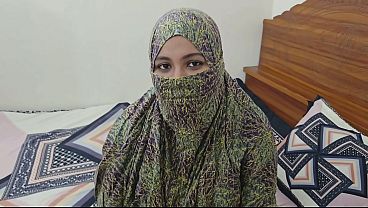 Ngewe temen hijab yang lagi pake jilbab.