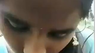 Adivasi cewek lagi digebukin di hutan, video hot banget!