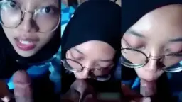 Hijab nyepong kontol nikmat banget bikin muncrat