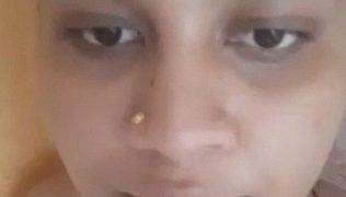 Janda montok Bangla jariin memek basah