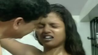 Ngentot di kamar mandi sama anak tiri di film biru India