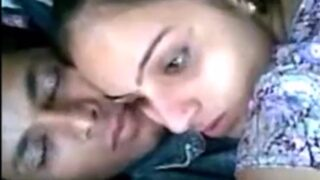 Video mesum pasangan Gujrati, bikin ngilu