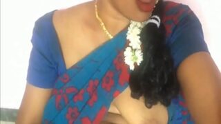 Video panas bini orang gemuk montok colokin jari ke memek