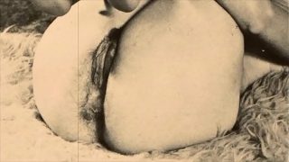 Ibu-ibu seksi lagi sendirian di rumah, siap dimainin rahasia.
