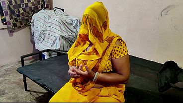 Cewek India paruh baya lagi digebukin habis-habisan