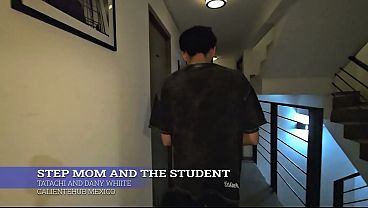 Ibu tiri lagi ngajarin muridnya soal panasnya pelajaran nakal.