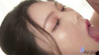 Ban Ban cewek China seksi digebukin brutal sampek mampus.