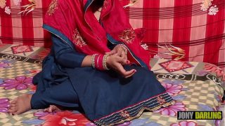 Baru nikah bhabhi ke do pati, ek se din me chudai aur doosre se raat me thukai, saali randi ki tarah dono ke saath maja leti hai.