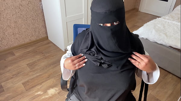 Istri Arab baca cerita sex panas bikin makin liar