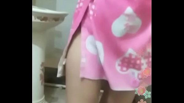 Desi mandi basah kuyup, siap digaruk