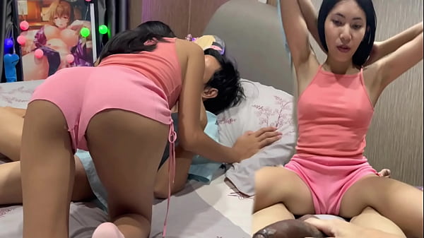 Ibu tiri panas puasin nafsu gue, dia juga ngizinin gue rekam semuanya!!