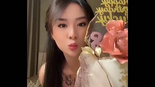 Janda TikTok Indonesia Nge-Bugil, Nipslip Terlihat Jelas