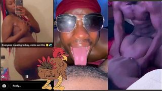 Semua pada makan kalkun, gua lagi ngencrotin memek