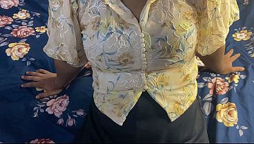 Nagma Bhabhi digebek hujan-hujanan, suara Hindi, video mesum terbaru xXx bikin makin basah.
