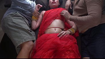 XXX Ibu Tiri India dan Anak Tiri Lagi Ngewe di kamar, Gaya Hindi Bikin Muncrat
